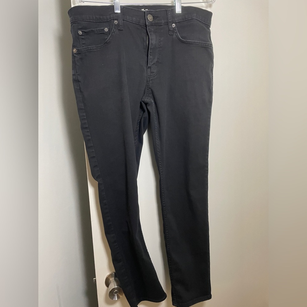 * 34W/30L black Goodfellow skinny jeans